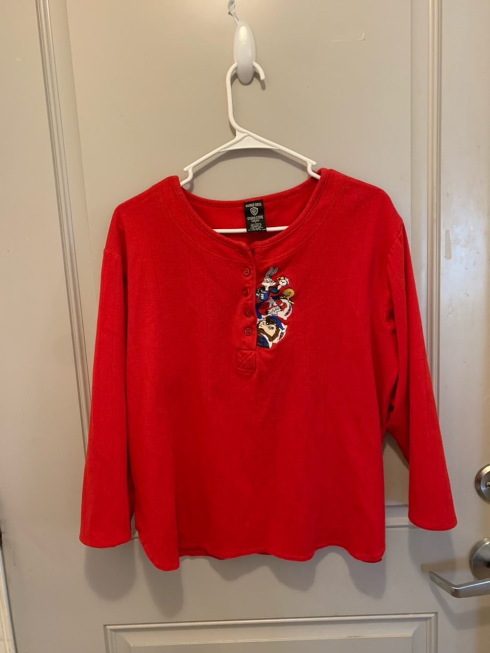 Warner Bros. Red Long-Sleeve Henley with Character Embroidery Women’s Size L